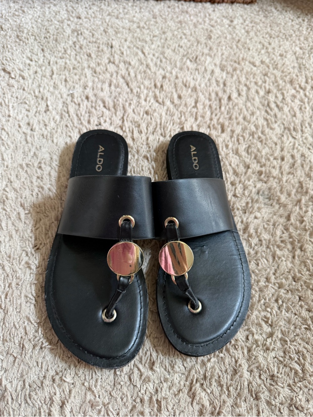 ALDO Thong Flat Sandals Black Slides with gold accent Size 7